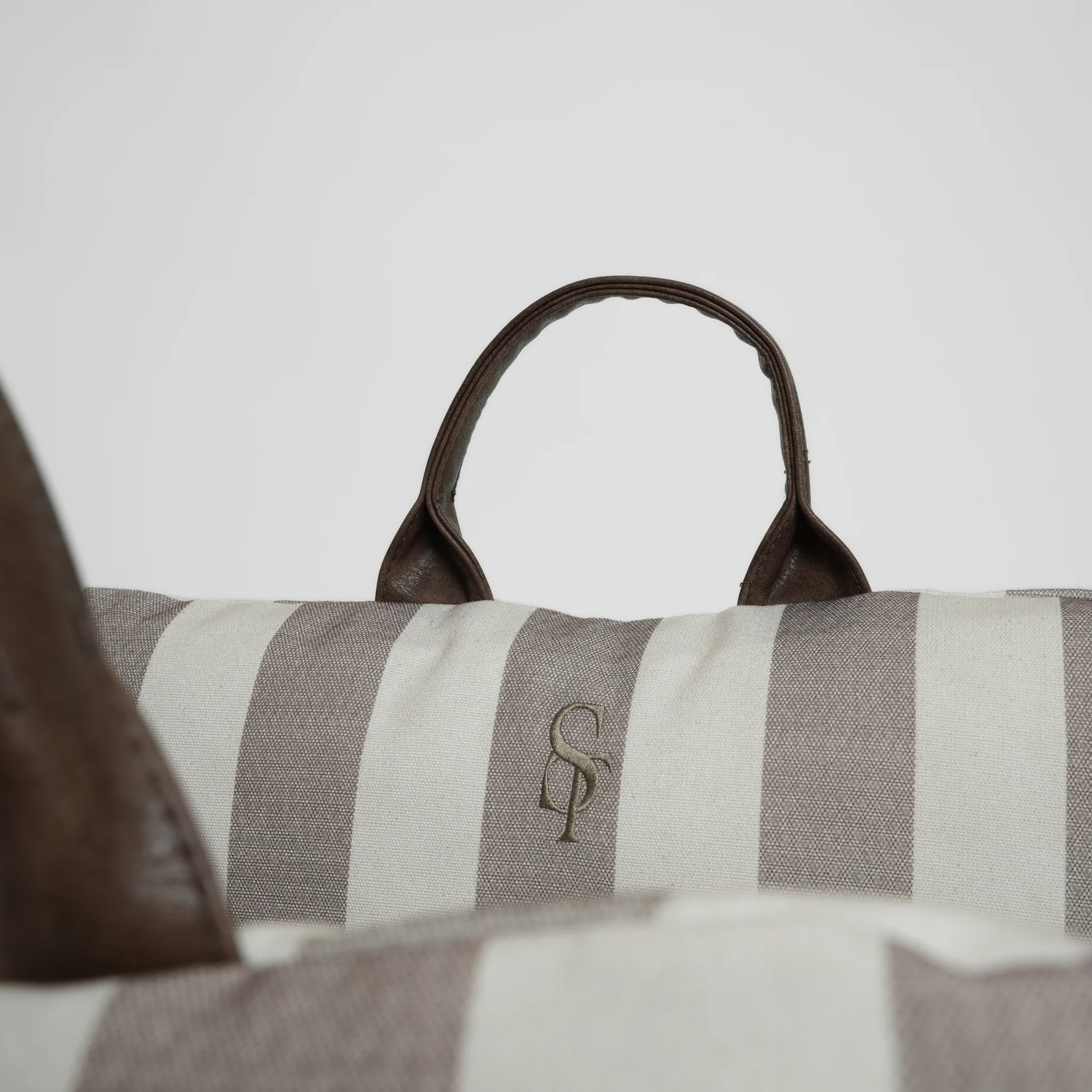 Lara Car Seat | Striped 2.0 - Image 4